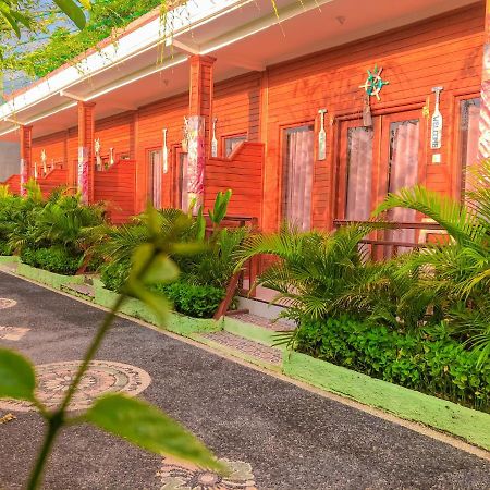 Auora Guest House Lembongan Exterior foto