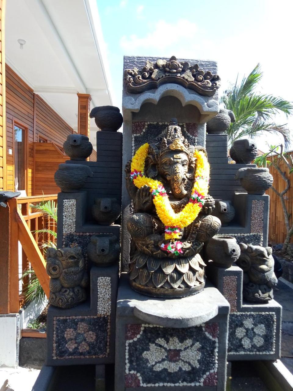 Auora Guest House Lembongan Exterior foto